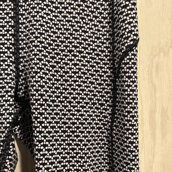 Lululemon Patterned In Movement Leggings - Picture 2 of 8